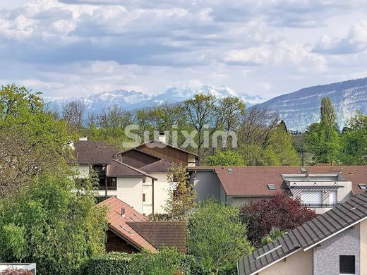 Apartment in Prévessin-Moëns, Ain