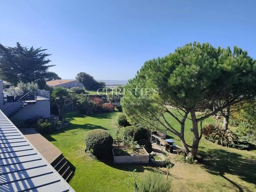 منزل ﻓﻲ La Rochelle, شارنت البحرية