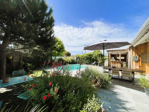 منزل ﻓﻲ La Teste-de-Buch, Gironde