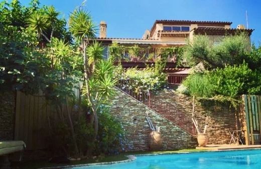 Luxus-Haus in Cavalaire-sur-Mer, Var