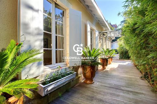 Luxury home in Arcachon, Gironde