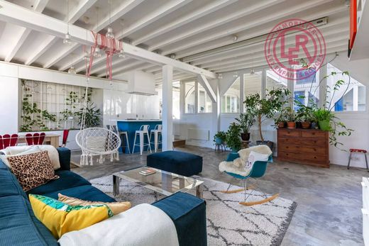 Appartement à Montmartre, Abbesses, Grandes-Carrières, Paris