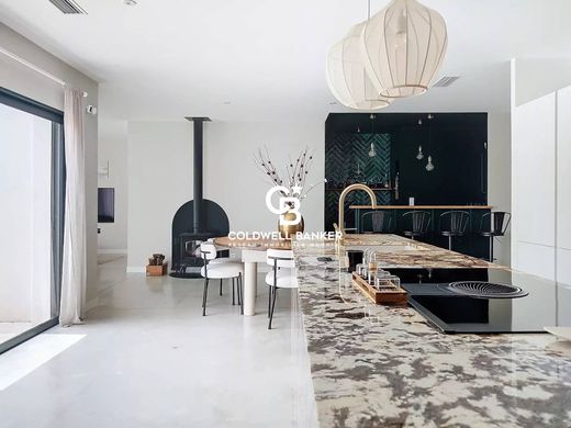 Πολυτελή κατοικία σε Thénac, Charente-Maritime