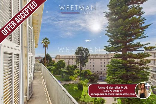 Apartment / Etagenwohnung in Menton, Alpes-Maritimes