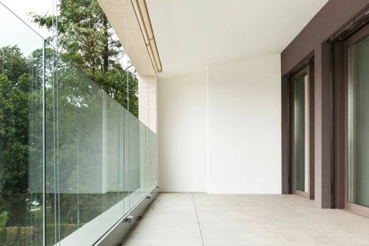 Apartment in Levallois-Perret, Hauts-de-Seine