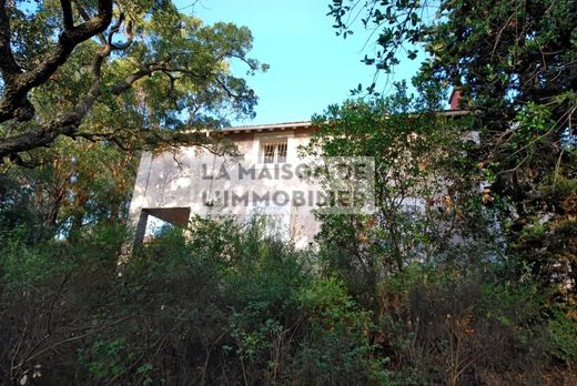 Villa in Sainte-Lucie de Porto-Vecchio, South Corsica