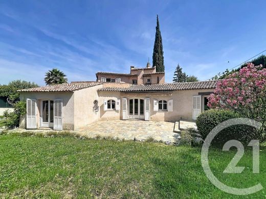 Luxury home in Mougins, Alpes-Maritimes