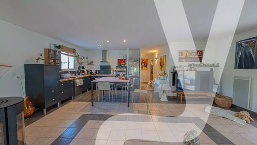 Luxury home in Gujan-Mestras, Gironde