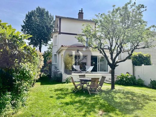 Luxury home in Antony, Hauts-de-Seine
