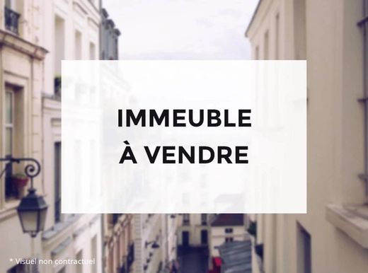 ‏בניין ב  Gennevilliers, Hauts-de-Seine