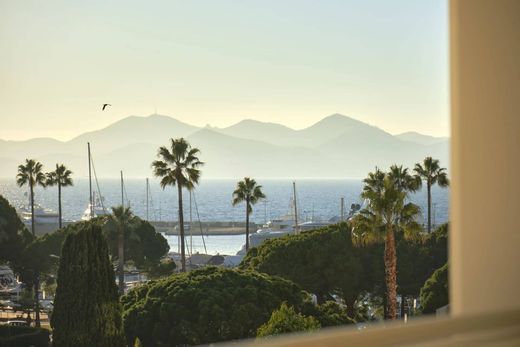 ﺷﻘﺔ ﻓﻲ كان, Alpes-Maritimes