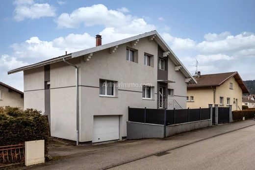 Luxus-Haus in Morteau, Doubs