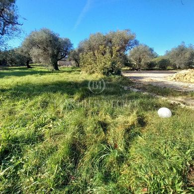 Opio, Alpes-Maritimesの土地