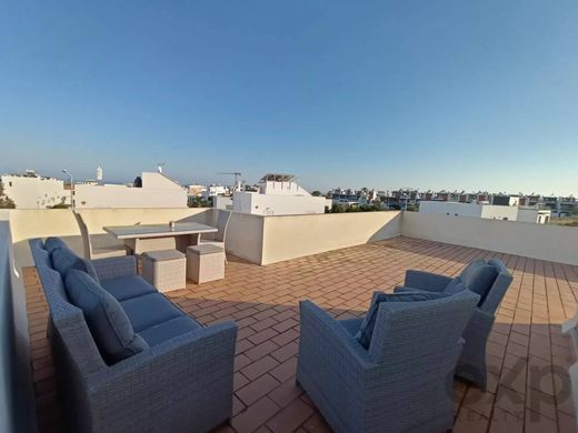 Casa di lusso a Moncarapacho e Fuzeta, Olhão