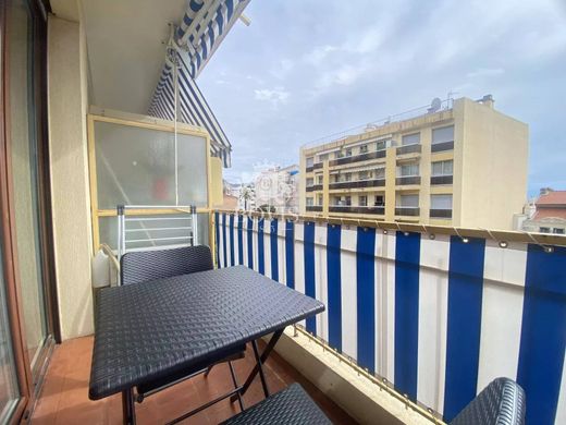 Apartamento - Beaulieu-sur-Mer, Alpes Marítimos