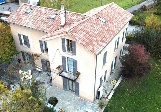 La Motte-du-Caire, Alpes-de-Haute-Provenceの高級住宅