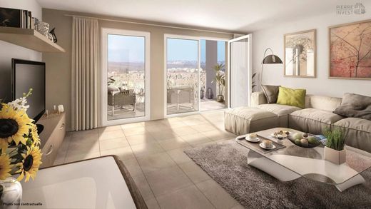 Apartment / Etagenwohnung in Colombes, Hauts-de-Seine