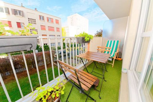 Apartament w Nanterre, Hauts-de-Seine