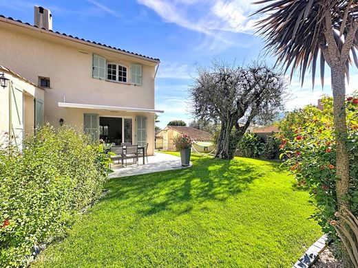 Luxury home in Pégomas, Alpes-Maritimes