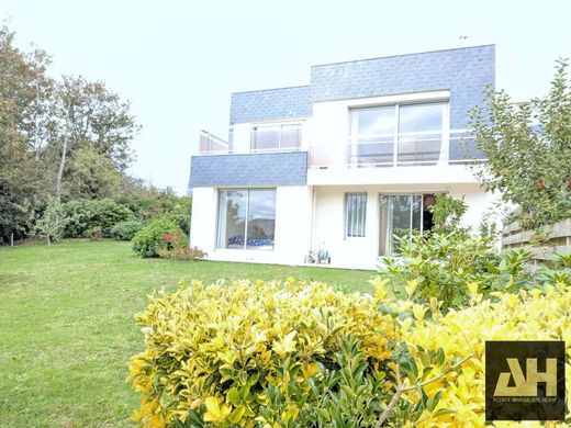 豪宅  布雷斯特, Finistère