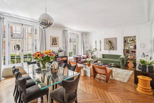 Apartment in La Muette, Auteuil, Porte Dauphine, Paris