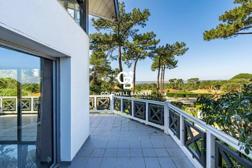 Villa in Pyla sur Mer, Gironde
