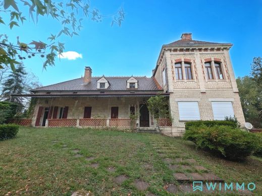 Luxury home in Saint-Laurent-des-Hommes, Dordogne