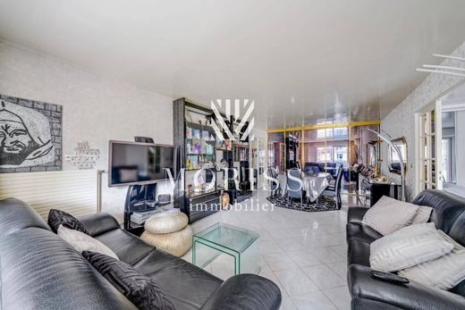 Piso / Apartamento en Buttes-Chaumont, Villette, Bas Belleville, Paris