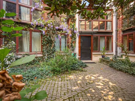 Maison de luxe à Montparnasse, Alésia, Montsouris, Paris