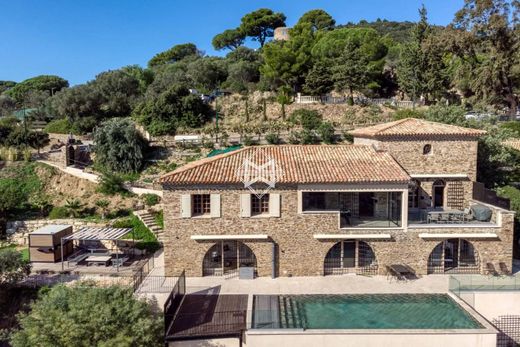 Villa in Bormes-les-Mimosas, Var