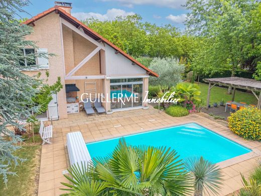 Maison de luxe à La Tour-de-Salvagny, Rhône