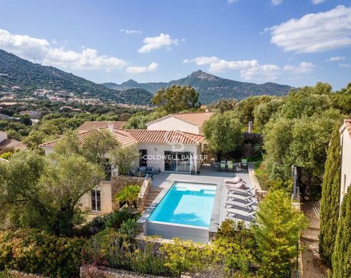 Luxury home in Monticello, Upper Corsica