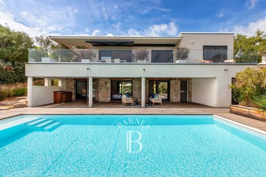 Villa in Sainte-Lucie de Porto-Vecchio, South Corsica