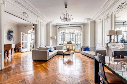 Apartment in Provence-Opéra – Grands Boulevards, Paris