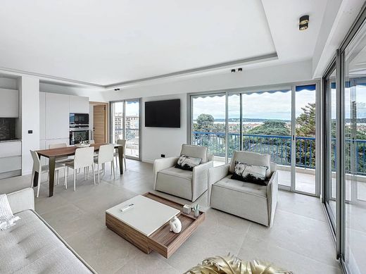 ‏דירה ב  קאן, Alpes-Maritimes