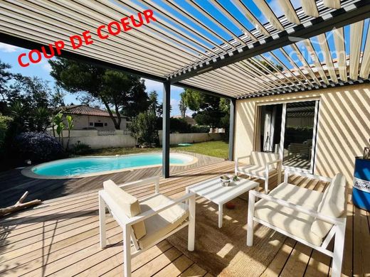 Villa Sérignan, Hérault