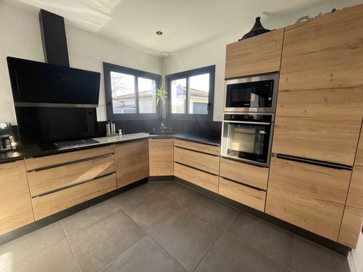 Luxe woning in Villate, Upper Garonne