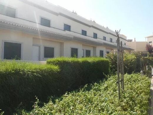 Casa di lusso a Moncarapacho e Fuzeta, Olhão