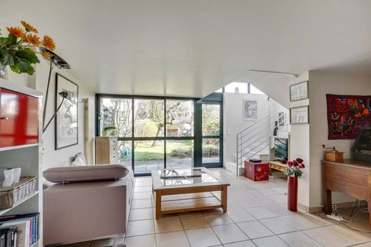 Luxury home in Colombes, Hauts-de-Seine