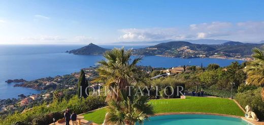 Luxury home in Agay, Var
