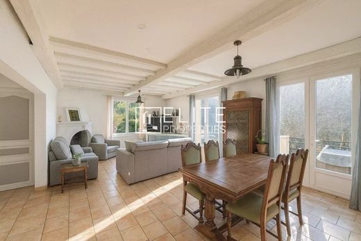Luxury home in Mougins, Alpes-Maritimes