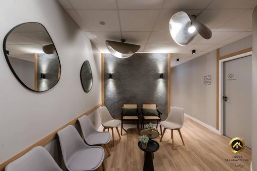 Κτίριο σε Ντιζόν, Cote d'Or