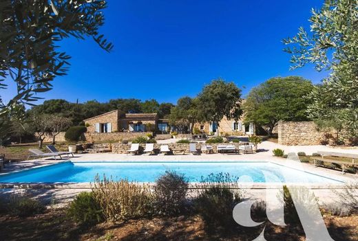 Rural or Farmhouse in Gordes, Vaucluse