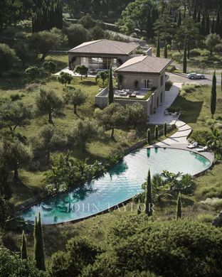 Luxe woning in Mougins, Alpes-Maritimes