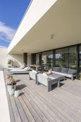 Apartment / Etagenwohnung in Boulogne-Billancourt, Hauts-de-Seine