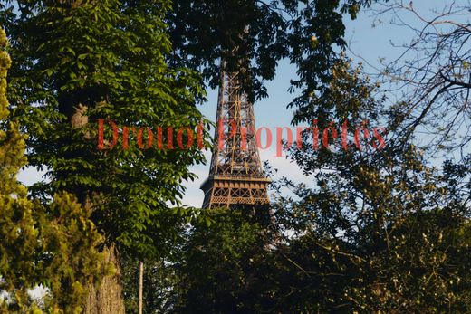 Apartment in La Muette, Auteuil, Porte Dauphine, Paris