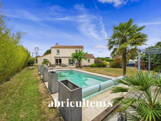 Luxury home in Pont-Saint-Martin, Loire-Atlantique