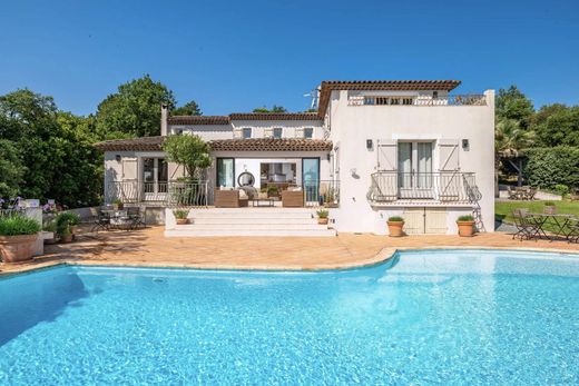 Maison de luxe à Les Adrets-de-l'Estérel, Var