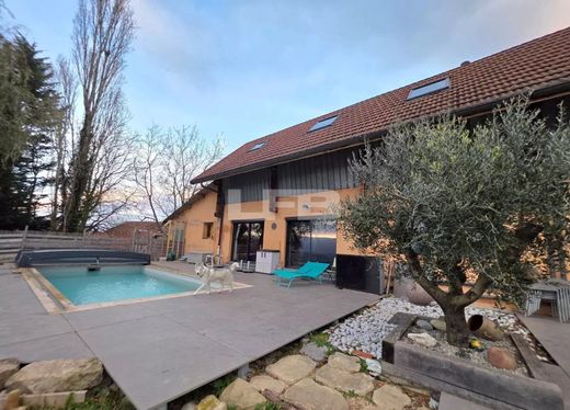 Luxury home in Annecy, Haute-Savoie