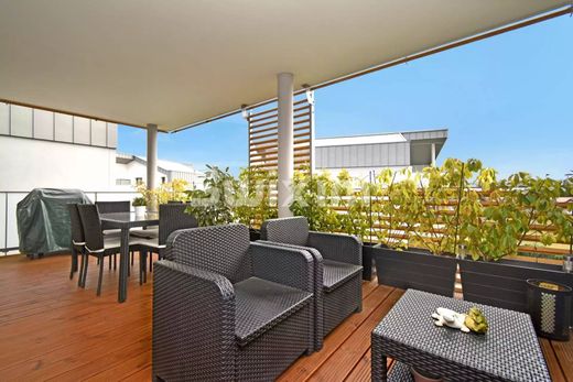 Apartment / Etagenwohnung in Prévessin-Moëns, Ain